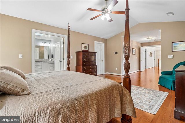 7826 PREAKNESS LN, Fairfax Station, VA 22039