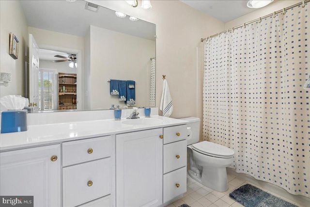 7826 PREAKNESS LN, Fairfax Station, VA 22039
