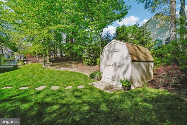 7826 PREAKNESS LN, Fairfax Station, VA 22039