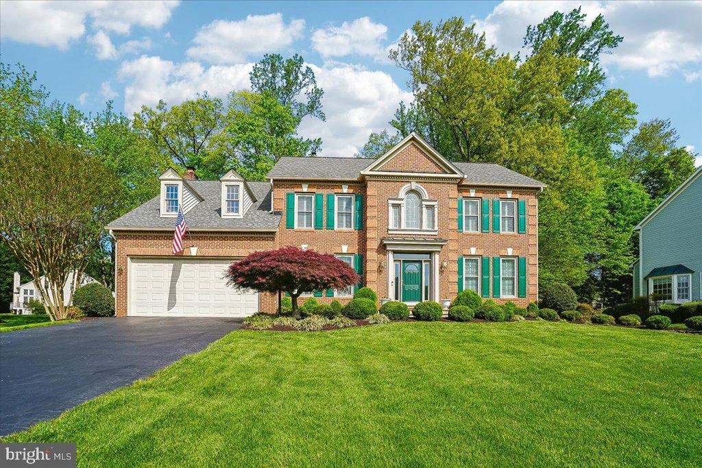 7826 PREAKNESS LN, Fairfax Station, VA 22039