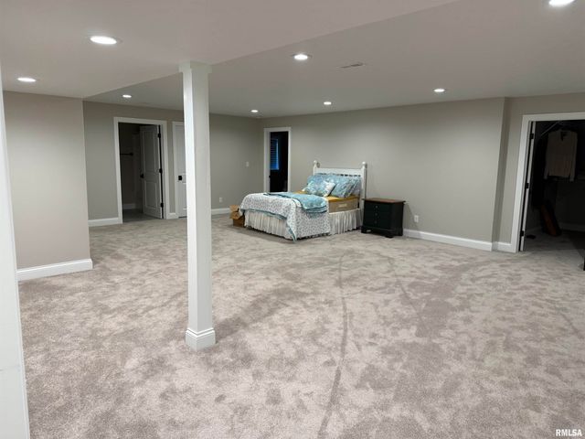 1508 DEARBORN Street, Springfield, IL 62711