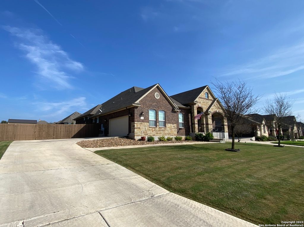 Inventory › to the A Team at RE/MAX!