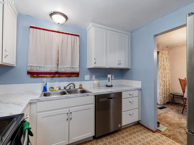 1259 RANDOLPH Rd, Woodburn, OR 97071