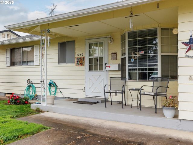 1259 RANDOLPH Rd, Woodburn, OR 97071