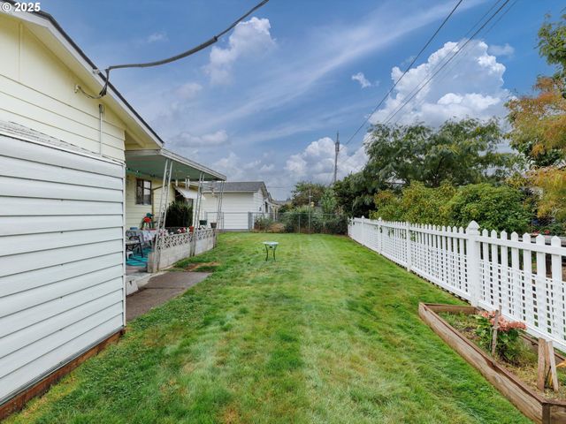 1259 RANDOLPH Rd, Woodburn, OR 97071