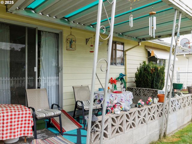 1259 RANDOLPH Rd, Woodburn, OR 97071