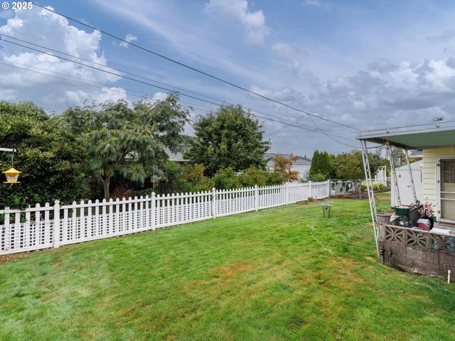 1259 RANDOLPH Rd, Woodburn, OR 97071