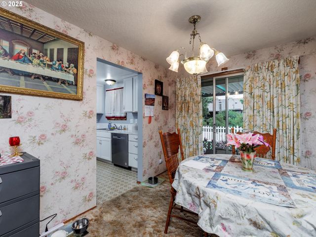 1259 RANDOLPH Rd, Woodburn, OR 97071