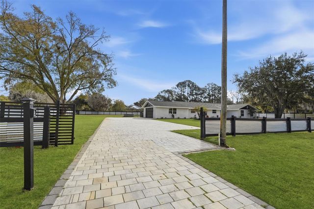 2338 MEADOWBROOK DRIVE, Lutz, FL 33558