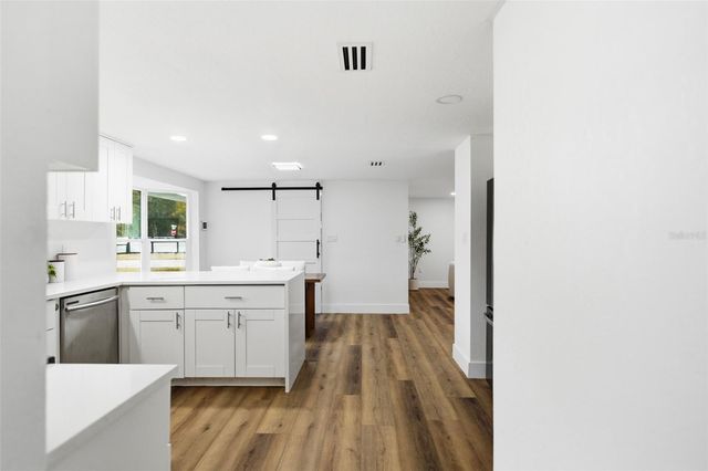 2338 MEADOWBROOK DRIVE, Lutz, FL 33558