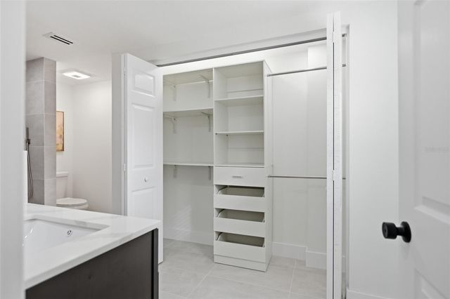 2338 MEADOWBROOK DRIVE, Lutz, FL 33558