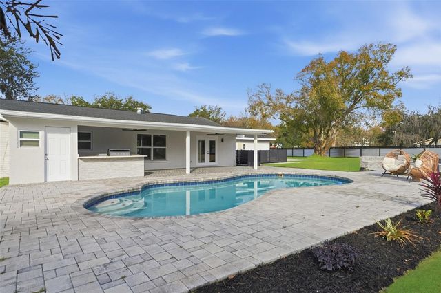 2338 MEADOWBROOK DRIVE, Lutz, FL 33558