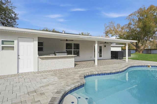 2338 MEADOWBROOK DRIVE, Lutz, FL 33558