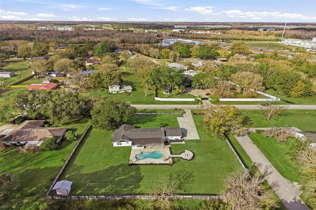 2338 MEADOWBROOK DRIVE, Lutz, FL 33558