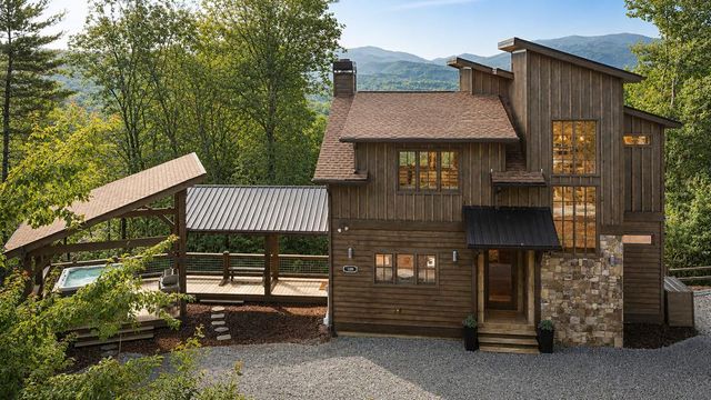 128 Amy Creek Circle, Ellijay, GA 30540
