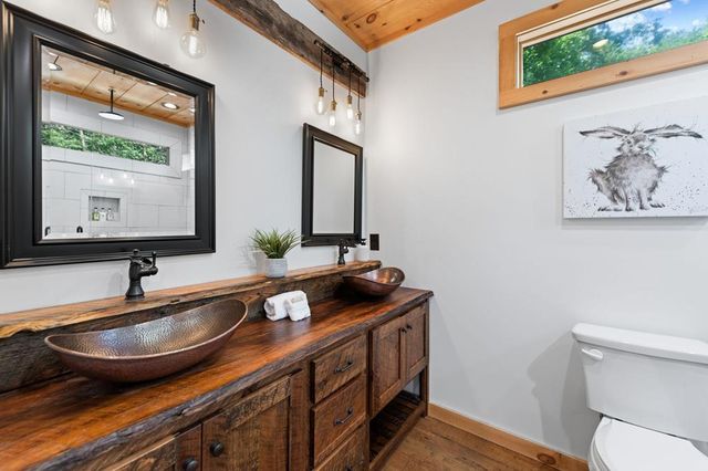 128 Amy Creek Circle, Ellijay, GA 30540