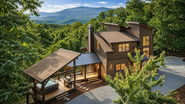128 Amy Creek Circle, Ellijay, GA 30540