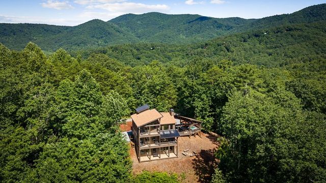 128 Amy Creek Circle, Ellijay, GA 30540