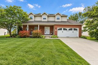 157 Shaleridge Drive, Pataskala, OH 43062