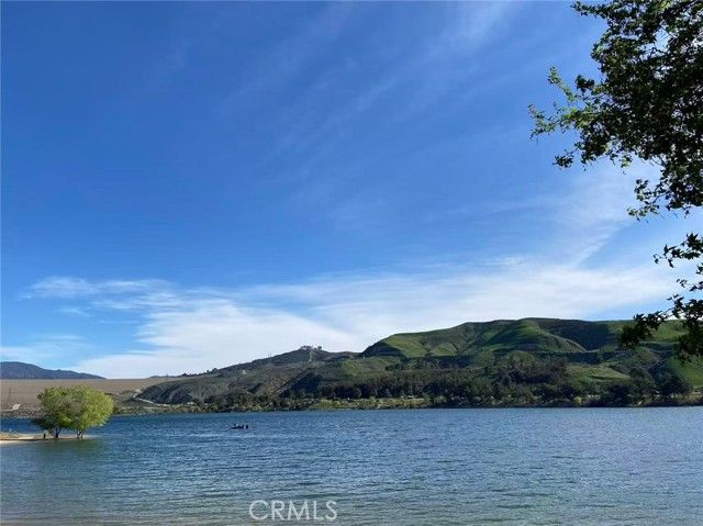 31928 Cinnabar, Castaic, CA 91384
