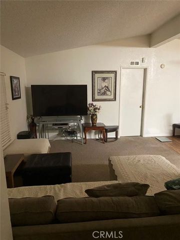 31928 Cinnabar, Castaic, CA 91384