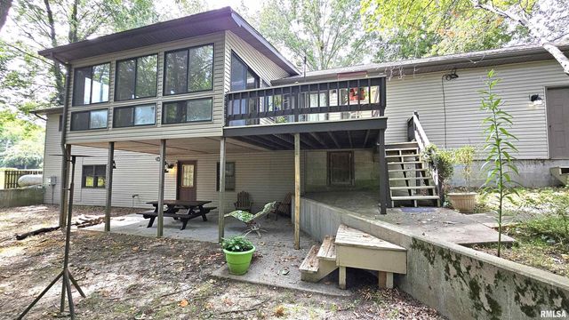 12196 LAGUNA Drive, Marion, IL 62959