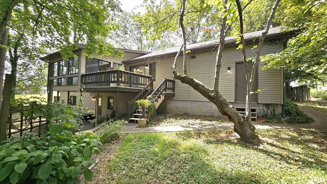 12196 LAGUNA Drive, Marion, IL 62959