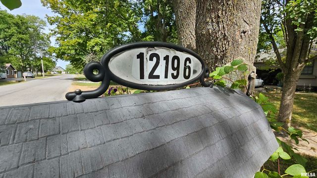 12196 LAGUNA Drive, Marion, IL 62959