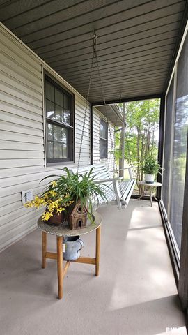 12196 LAGUNA Drive, Marion, IL 62959