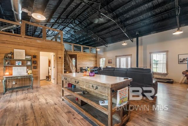 23264 Ryan Road, Robertsdale, AL 36567