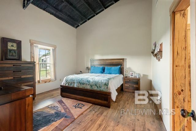 23264 Ryan Road, Robertsdale, AL 36567