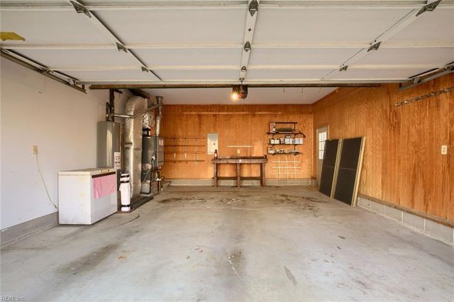 2847 Hidden Lake DR, Williamsburg, VA 23185