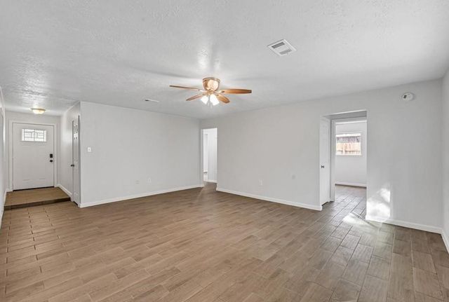 16314 Forest Bend Avenue, Friendswood, TX 77546