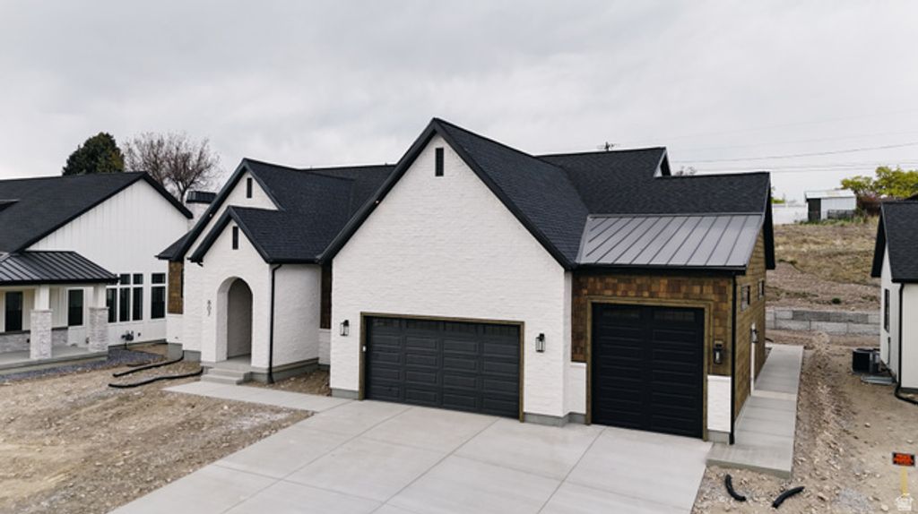 Image 2 of property listing at 807 N 150 E, American Fork, UT 84003