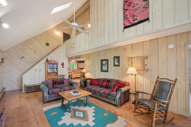 7 Mill Road, Dover, VT 05356