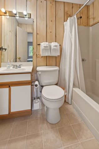 7 Mill Road, Dover, VT 05356