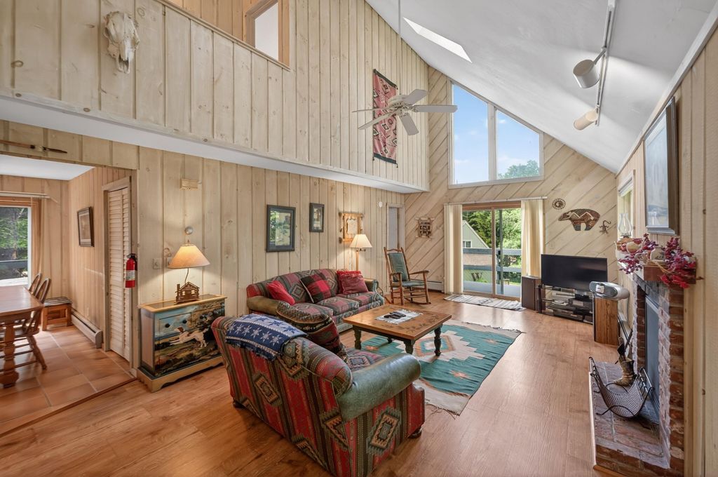 7 Mill Road, Dover, VT 05356