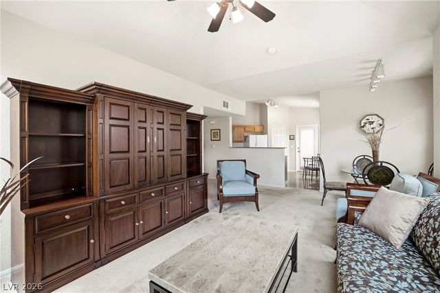 10001 Peace Way 2275, Las Vegas, NV 89147