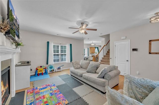 1216 Destiny WAY, Chesapeake, VA 23320