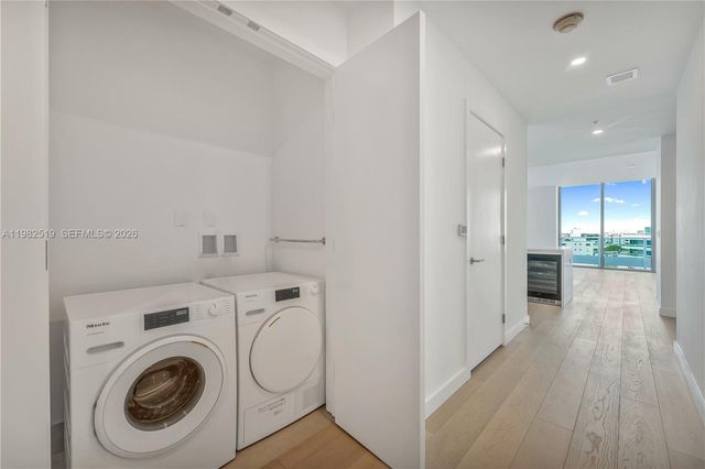 9201 E Bay Harbor Dr 804, Bay Harbor Islands, FL 33154