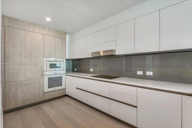 9201 E Bay Harbor Dr 804, Bay Harbor Islands, FL 33154