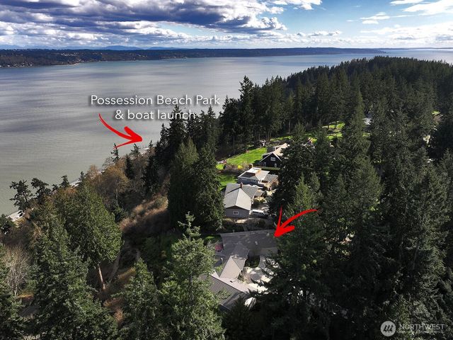 8111 Possession Ridge Lane, Clinton, WA 98236