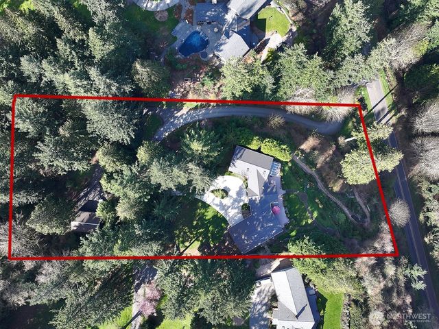 8111 Possession Ridge Lane, Clinton, WA 98236