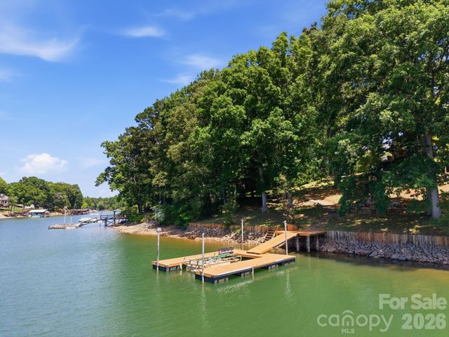 3779 Chevlot Hills Road, Sherrills Ford, NC 28673