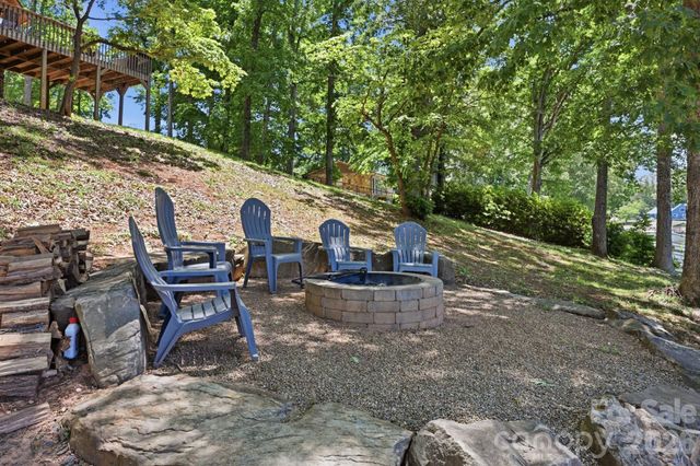 3779 Chevlot Hills Road, Sherrills Ford, NC 28673