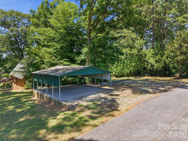 3779 Chevlot Hills Road, Sherrills Ford, NC 28673