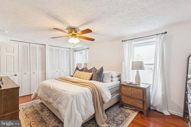 20 FORESTVIEW CT, Marlton, NJ 08053