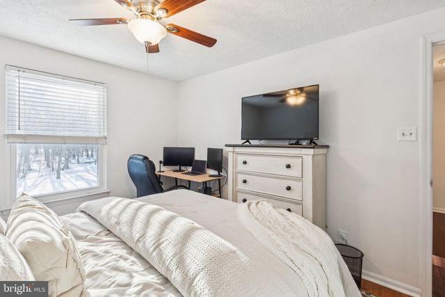 20 FORESTVIEW CT, Marlton, NJ 08053