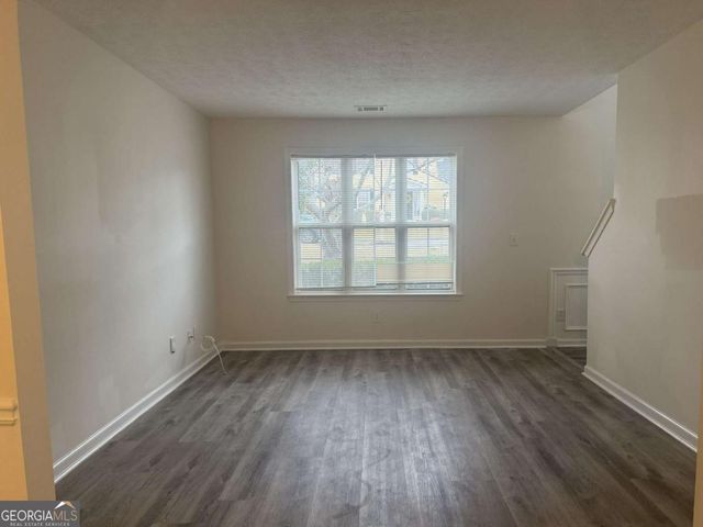 620 Manor Glen Drive, Suwanee, GA 30024