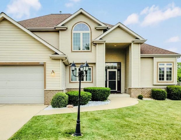 5056 W Evergreen STREET, Franklin, WI 53132